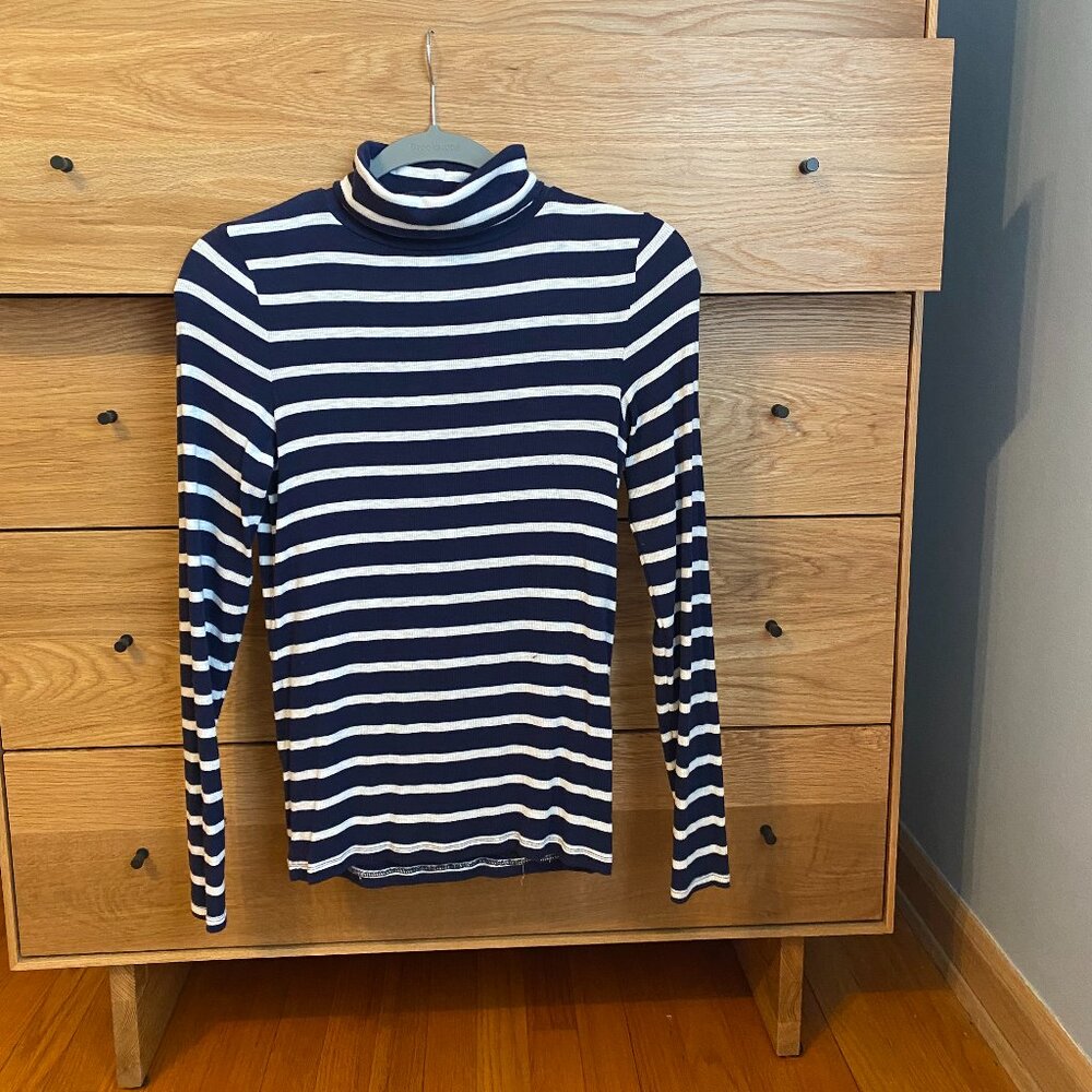 Aerie striped turtleneck S